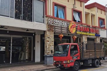 Shop Amapng Avenue Beside Pandan Indah (Q5307)