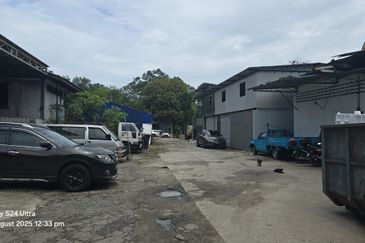 Warehouse,  Taman Sagar, Near Leisure Mall, Cheras (Q2280)