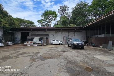 Warehouse,  Taman Sagar, Near Leisure Mall, Cheras (Q2280)