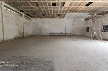 Warehouse,  Taman Sagar, Near Leisure Mall, Cheras (Q2280)