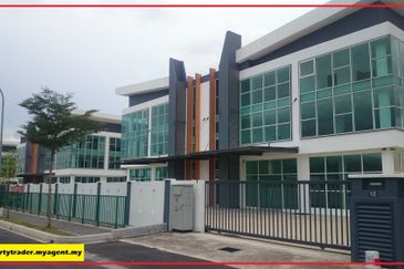 3 Storey Semi-D Factory Signature Industri Park Semenyih (Q4818)