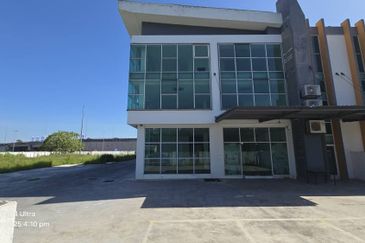 2.5 Storey Semi-D Factory, Signature Industri Park, Semenyih (Q742)