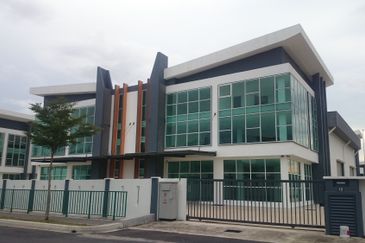 2.5 Storey Semi-D Factory, Signature Industri Park, Semenyih (Q742)