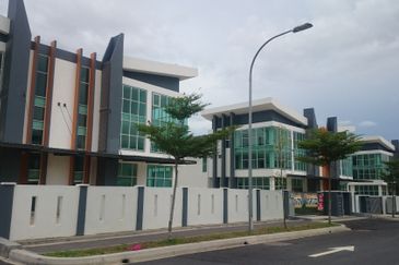 2.5 Storey Semi-D Factory, Signature Industri Park, Semenyih (Q742)