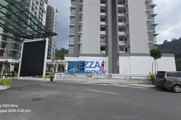 Brezza One Residency @ Brezza Hill