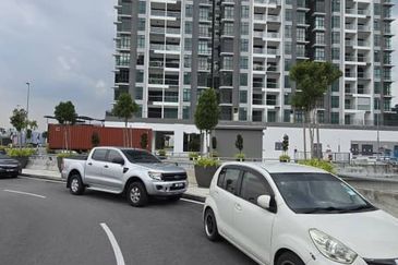 Brezza One Residency @ Brezza Hill