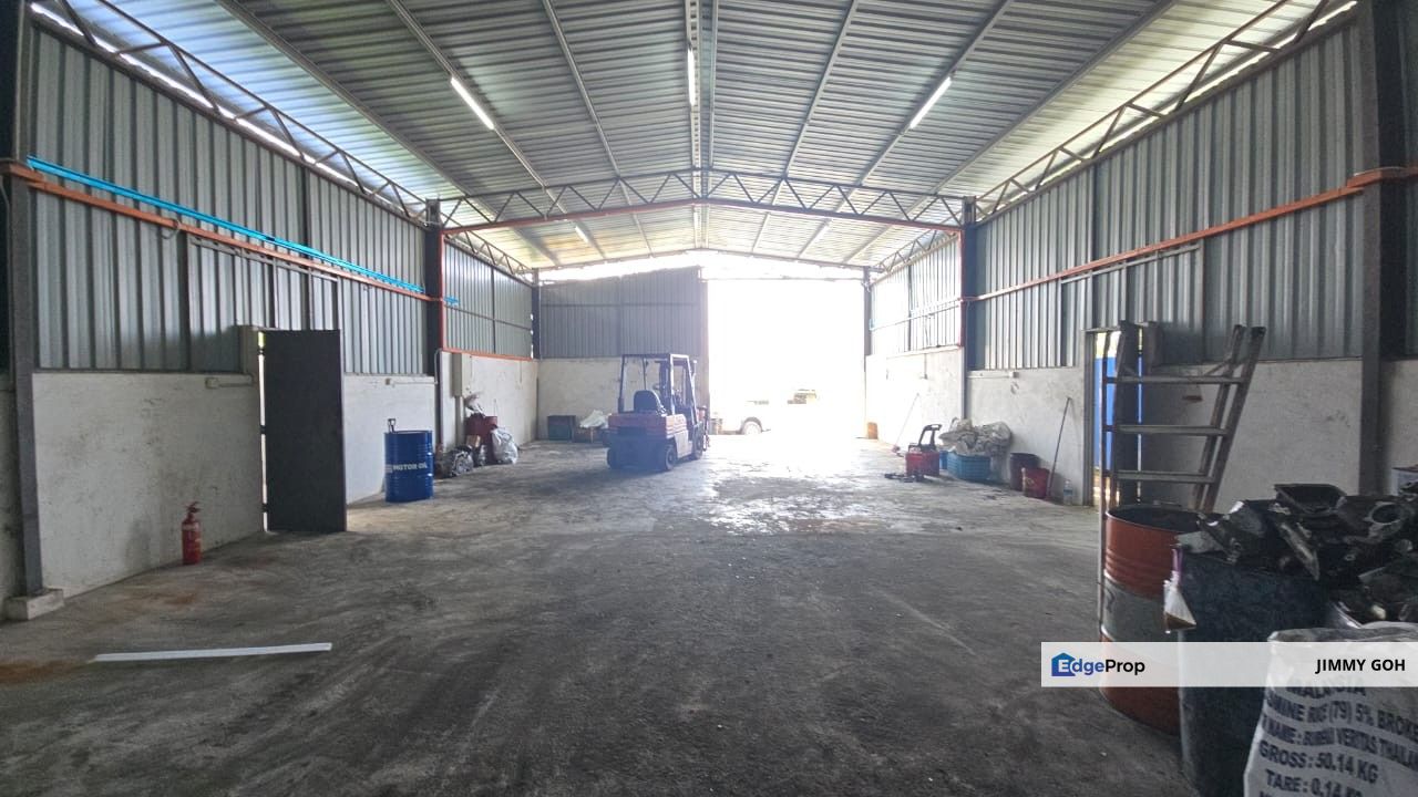 Warehouse Kampung Tasik Permai, Ampang (Q2284), Selangor, Ampang