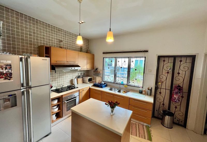 D'Anjung Teluk Pulai