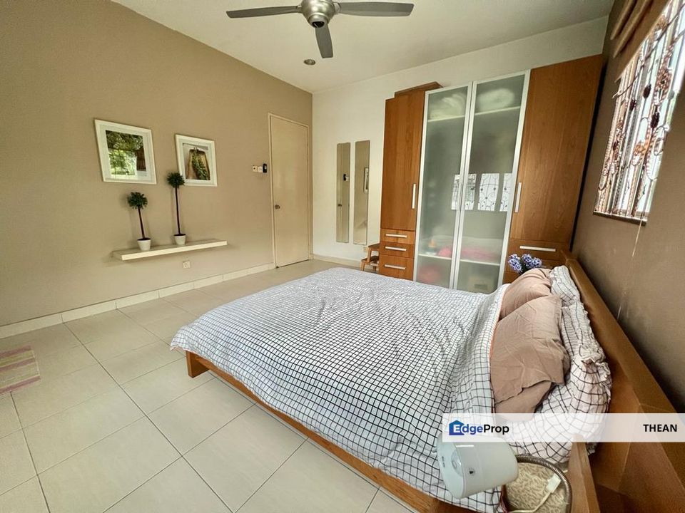 EXCLUSIVE FURNISHED GATED GUARDED HOUSE IN KLANG, Selangor, Klang