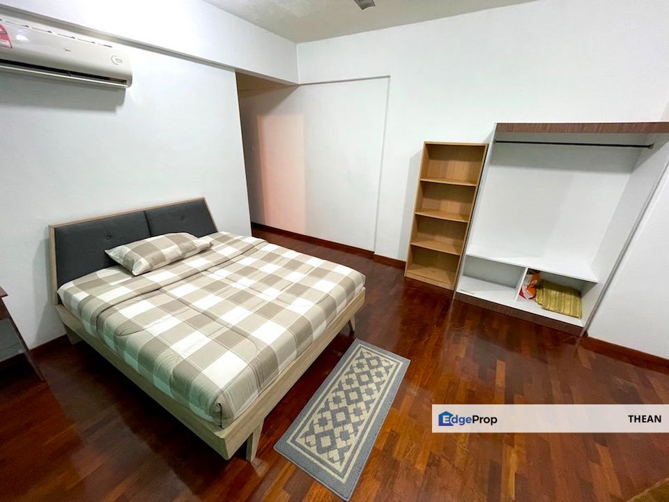 Master Room with Ensuite Bath Room Clean Peaceful , Selangor, Cyberjaya