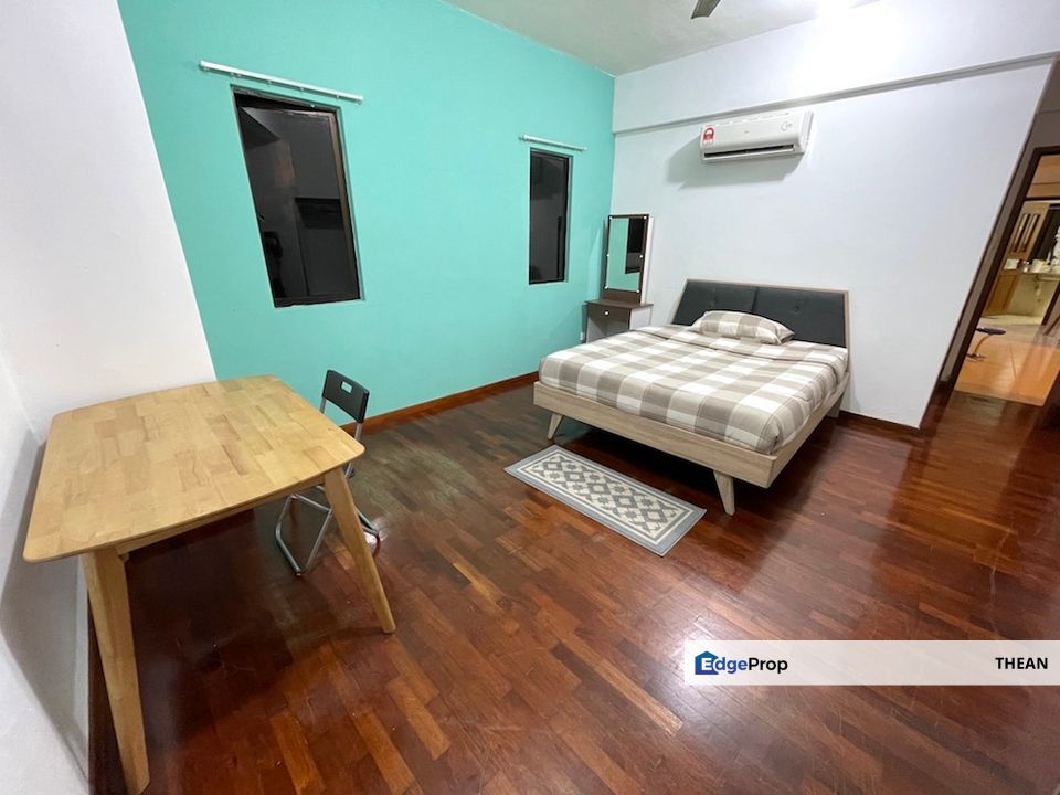 Master Room with Ensuite Bath Room Clean Peaceful , Selangor, Cyberjaya