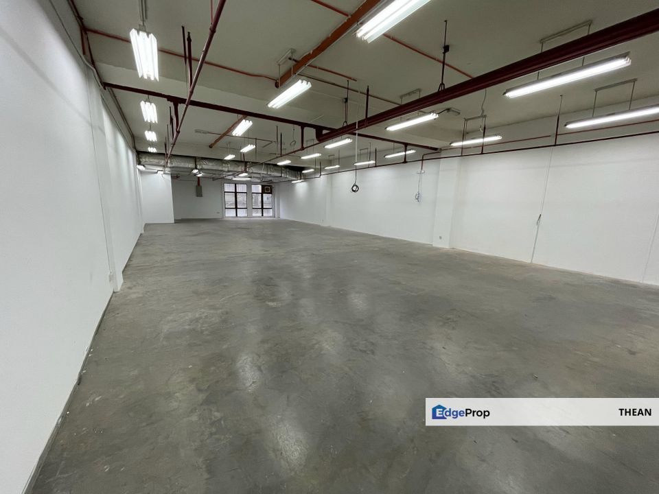 PETALING JAYA SMALL WAREHOUSE FOR REN 24HR SECURITY, Selangor, Petaling Jaya