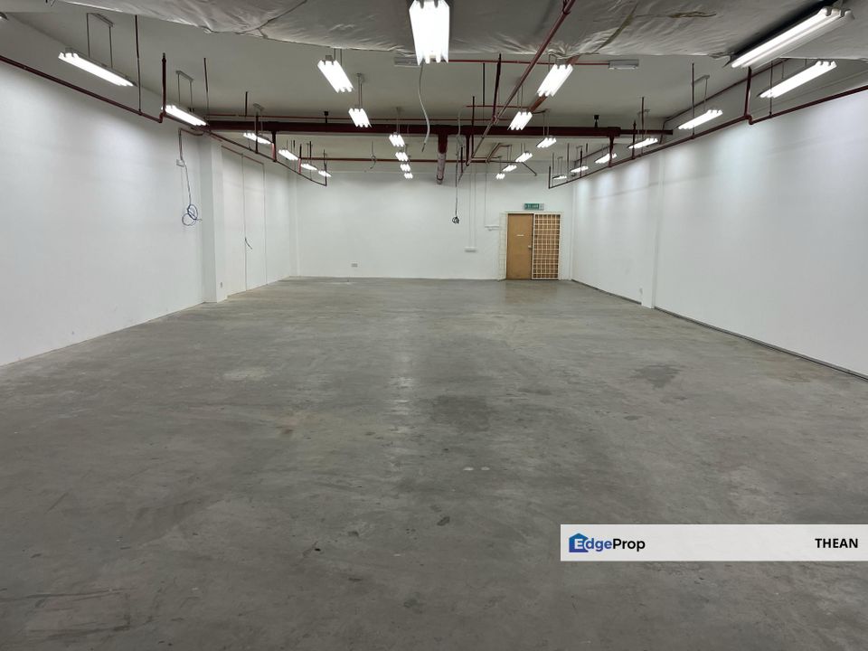 PETALING JAYA SMALL WAREHOUSE FOR REN 24HR SECURITY, Selangor, Petaling Jaya