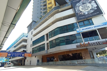 Vista Alam Serviced Apartment