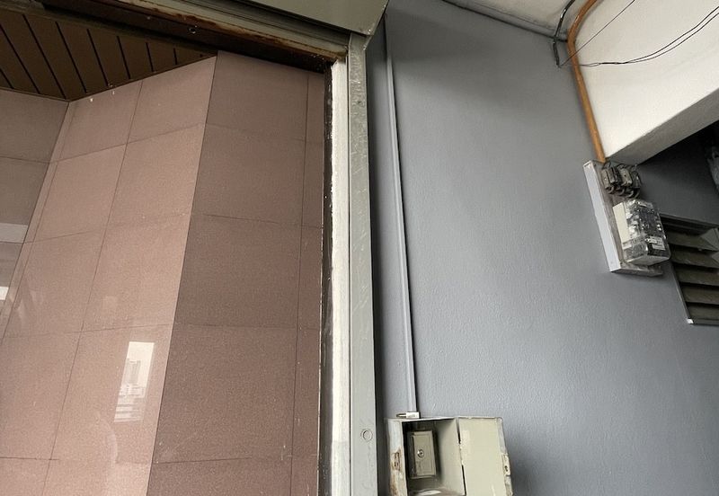 LIGHT INDUSTRIAL CUM COMMERCIAL BUILDING, PRIME SECTION 13 PETALING JAYA CLEAN NEAT UNIT