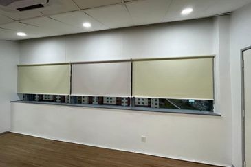 Leisure Commerce Square