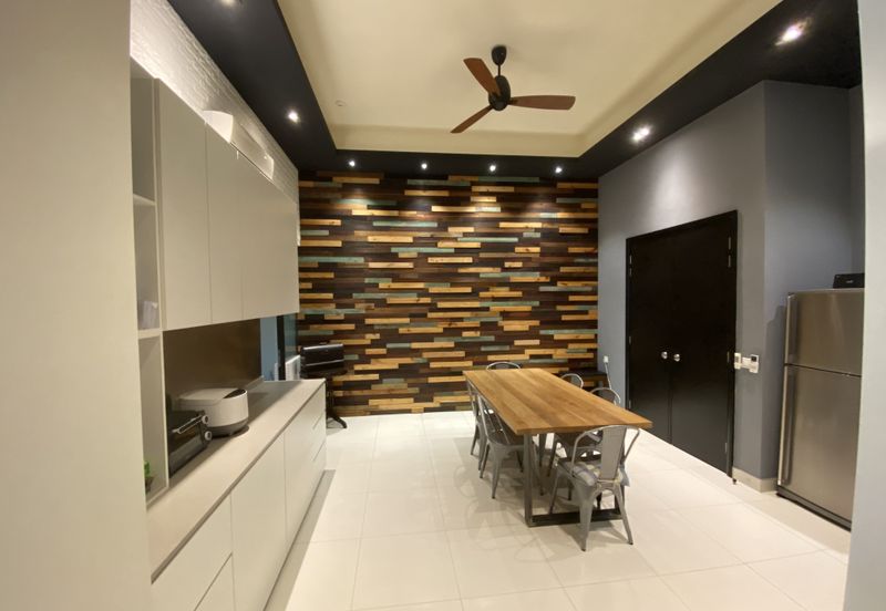 Duta Villa, Setia Alam