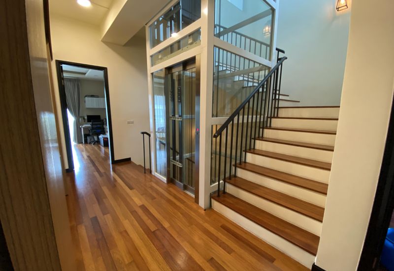 Duta Villa, Setia Alam