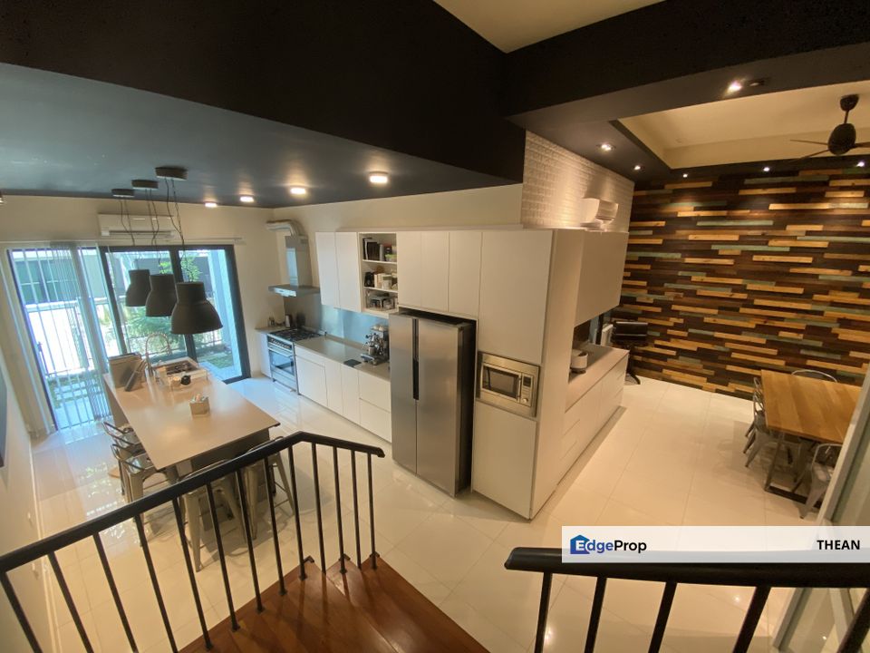 Exclusive Gated Guarded Hill Top Villa With Lift, Selangor, Setia Alam/Alam Nusantara