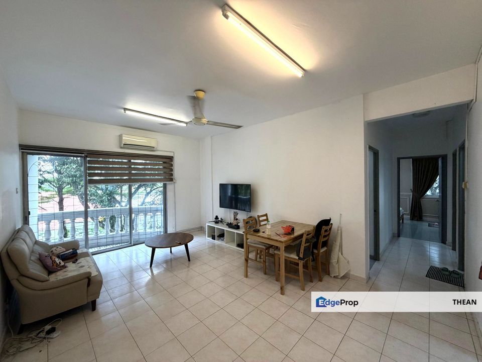 Peaceful 1st floor walk up apartment Subang Jaya, Selangor, Subang Jaya