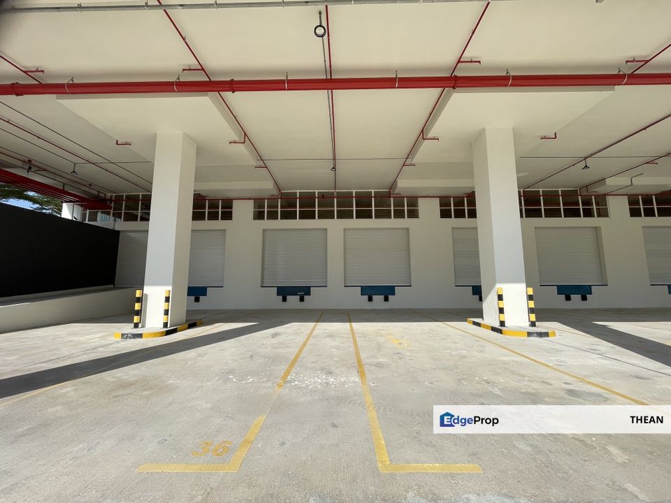 Multi Storey Grade A Warehouse in Seksyen 33 Shah Alam Easy Access to Kesas Highway Kota Kemuning, Selangor, Shah Alam