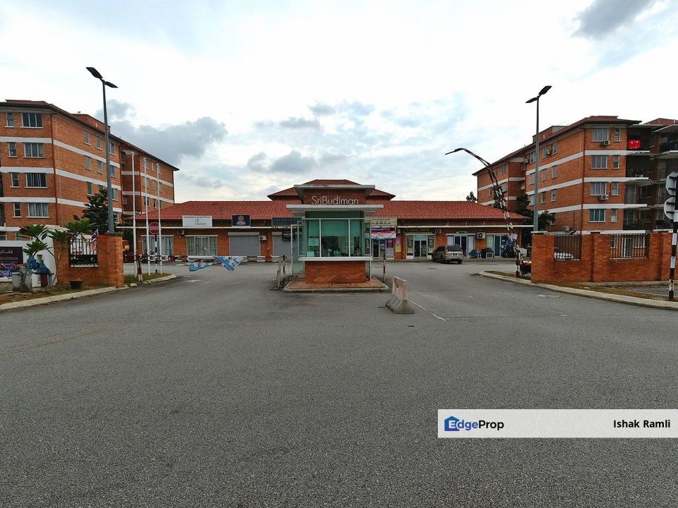 Fully Furnished Alam Budiman Apartment Shah Alam For Sale Rm300 000 By Ishak Ramli Edgeprop My