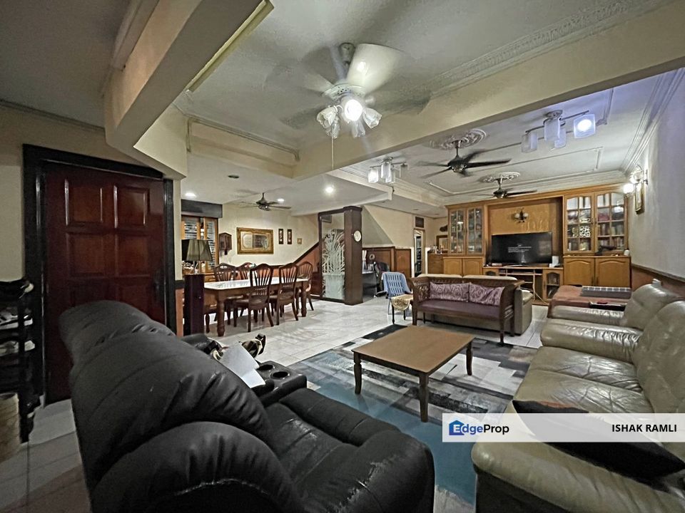 Double Storey Terrace House Jalan Cecawi, Seksyen 9, Kota Damansara (HUGE SIZE 24X99 SQFT and FACING OPEN), Selangor, Kota Damansara