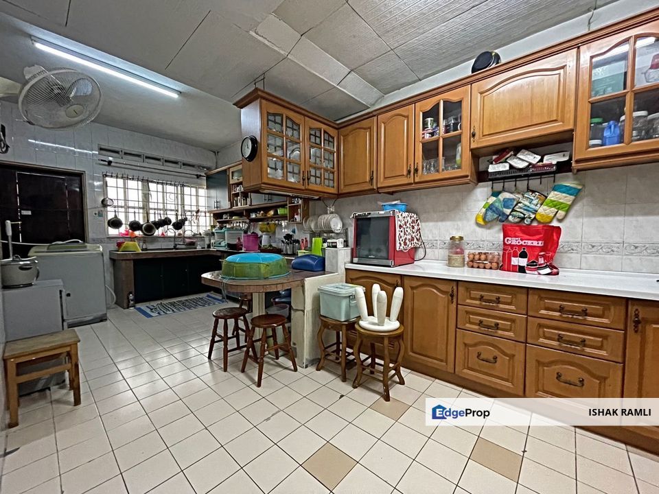 Double Storey Terrace House Jalan Cecawi, Seksyen 9, Kota Damansara (HUGE SIZE 24X99 SQFT and FACING OPEN), Selangor, Kota Damansara