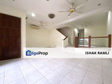 Double Storey Terrace House Alam Budiman, Shah Alam (flexible Booking), Selangor, Shah Alam