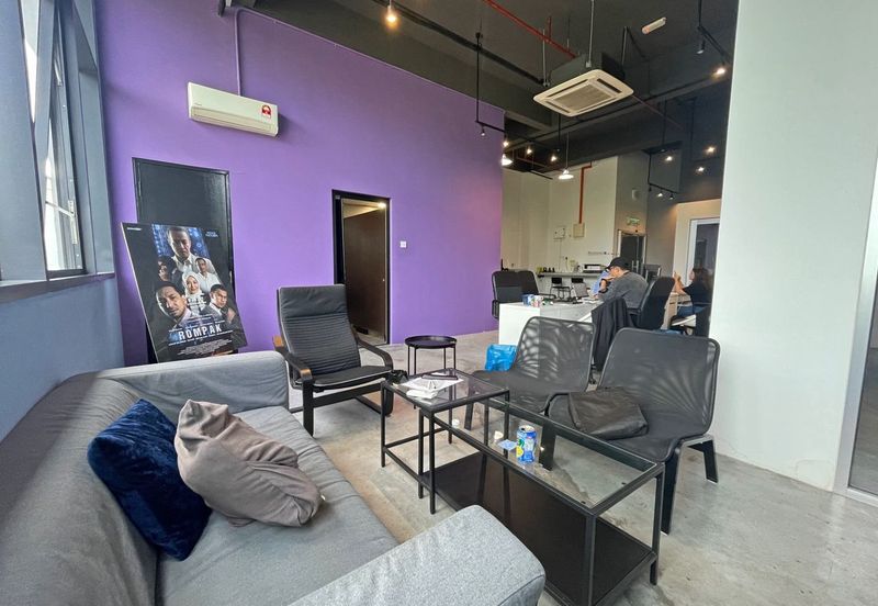 Radia Retail, Seksyen U8