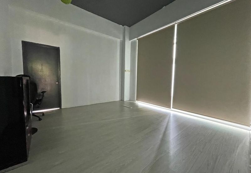 Laman Seri Business Park