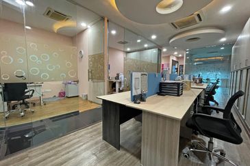 Laman Seri Business Park