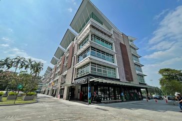 Laman Seri Business Park