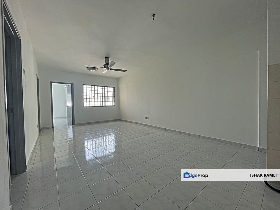 Pangsapuri Subang Suria, Bdr. Pinggiran Subang, Seksyen U5, Shah Alam (BELOW MARKET), Selangor, Shah Alam