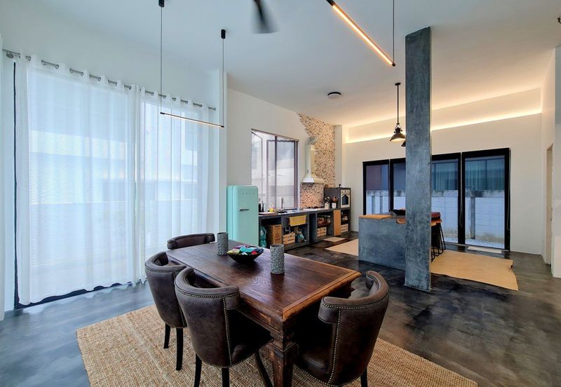 Persiaran Puncak Alam 1 