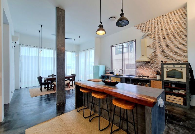 Persiaran Puncak Alam 1 