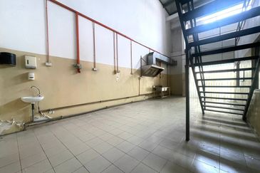 1.5 Storey Terrace factory Hicom Glenmarie Industrial Park for rent