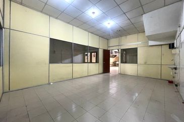 1.5 Storey Terrace factory Hicom Glenmarie Industrial Park for rent