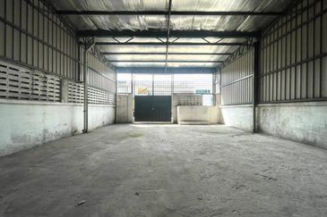 1.5 Storey Terrace factory Hicom Glenmarie Industrial Park for rent