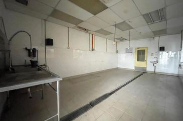 1.5 Storey Terrace factory Hicom Glenmarie Industrial Park for rent