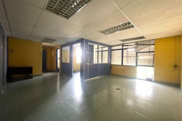 1.5 Storey Terrace factory Hicom Glenmarie Industrial Park for rent