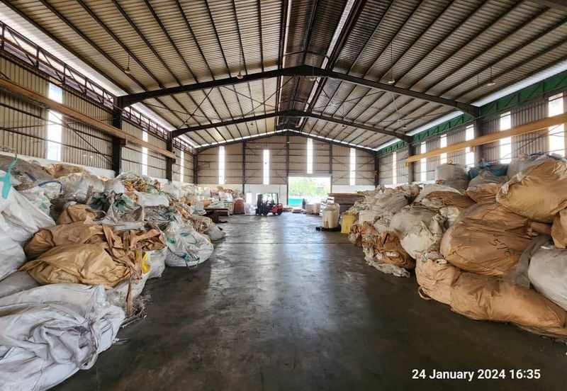 3 Storey Office cum Detached Factory at Jln. Sg. Puloh, Off Jalan Kapar for rent