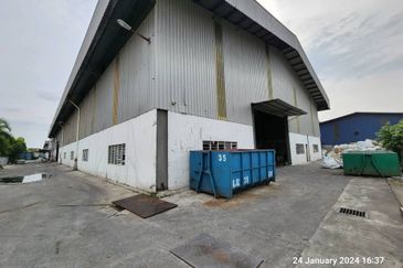 3 Storey Office cum Detached Factory at Jln. Sg. Puloh, Off Jalan Kapar for rent