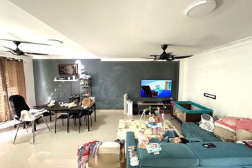 Ariza Garden Villa @ Taman Raintree