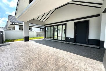 Hevea Elmina Gardens