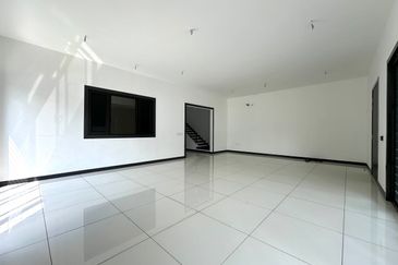 Hevea Elmina Gardens