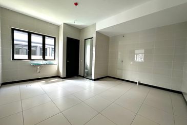 Hevea Elmina Gardens