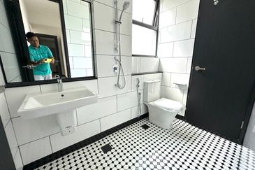 Hevea Elmina Gardens