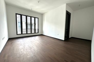 Hevea Elmina Gardens