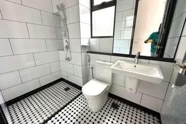 Hevea Elmina Gardens